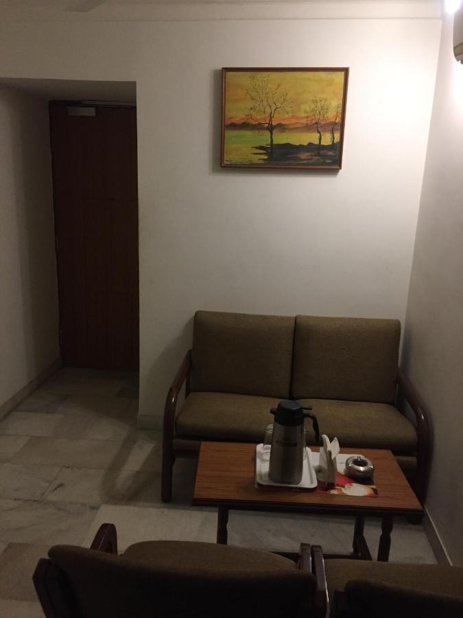 Hotel Apex Αχμπανταμπάντ Εξωτερικό φωτογραφία