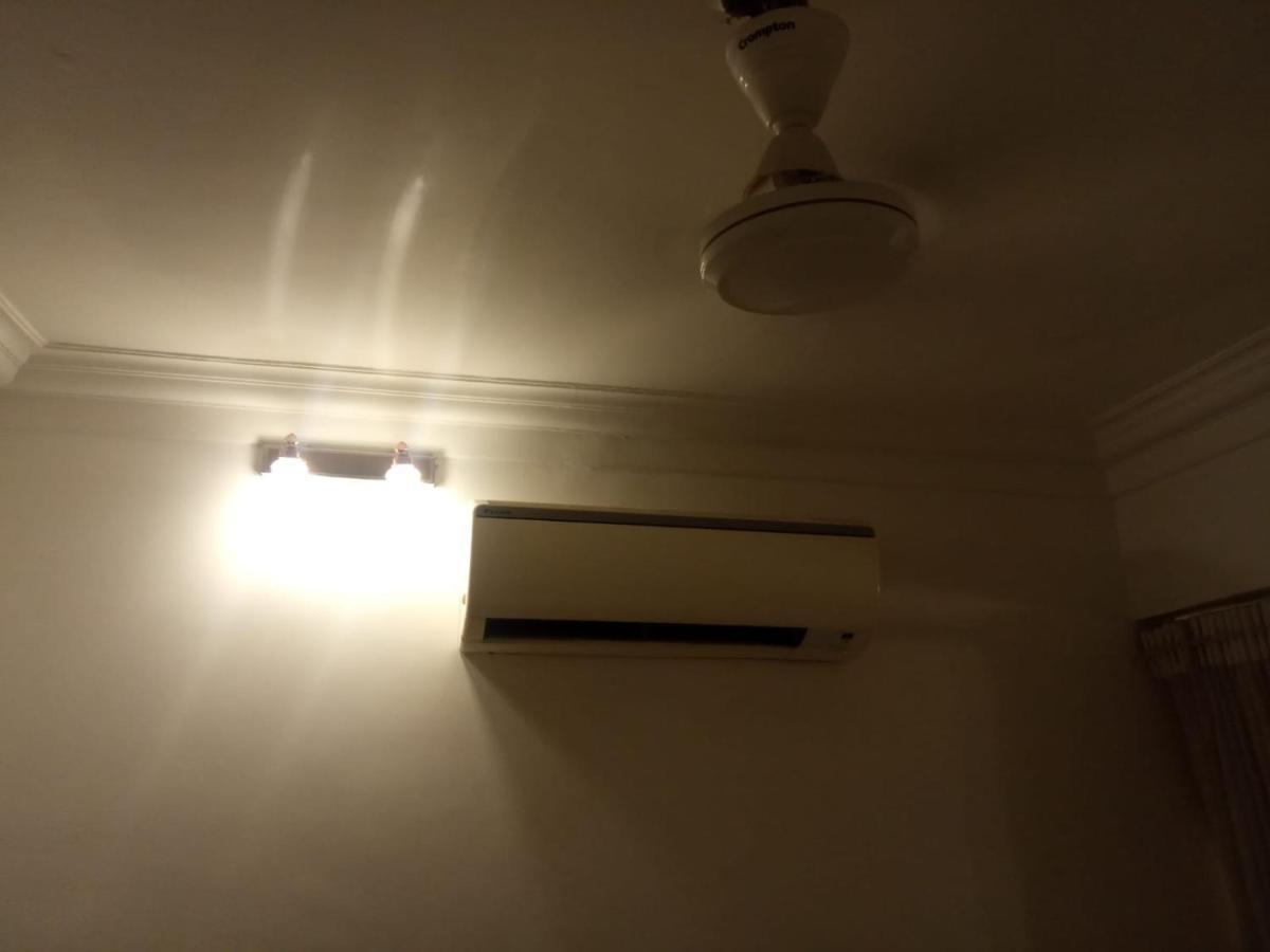 Hotel Apex Αχμπανταμπάντ Εξωτερικό φωτογραφία