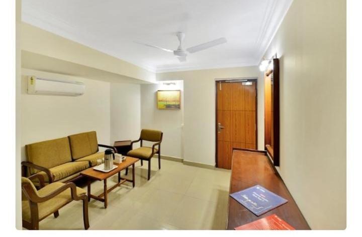Hotel Apex Αχμπανταμπάντ Εξωτερικό φωτογραφία